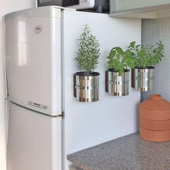 Decorar el frigorífico con plantas